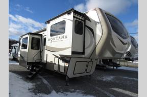 Used 2019 Keystone RV Montana 3761FL Photo