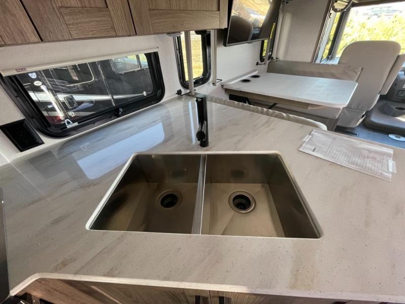 2024 Vista/31B/2024 image-19