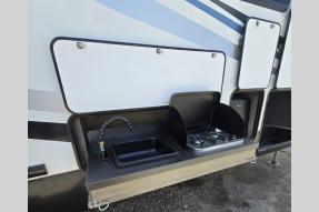 Used 2021 Heartland Milestone 377MB Photo