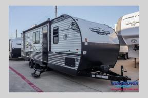 New 2025 Coachmen RV Viking 25QBH Photo
