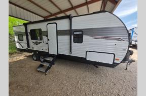 Used 2022 Shasta RVs Shasta 25RS Photo