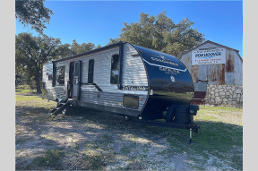 New 2025 Coachmen RV Catalina Legacy Edition 303RKDS Photo