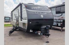 New 2025 Coachmen RV Catalina Legacy Edition 293QBCK Photo