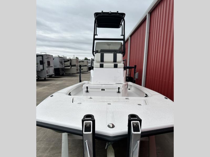 New 2024 Majek M2 Illusion Bay Boat at Ron Hoover RV & Marine Centers ...