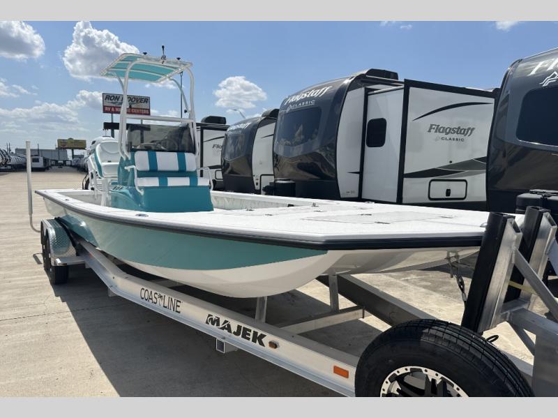 New 2024 Majek 25 Illusion Bay Boat at Ron Hoover RV & Marine Centers ...