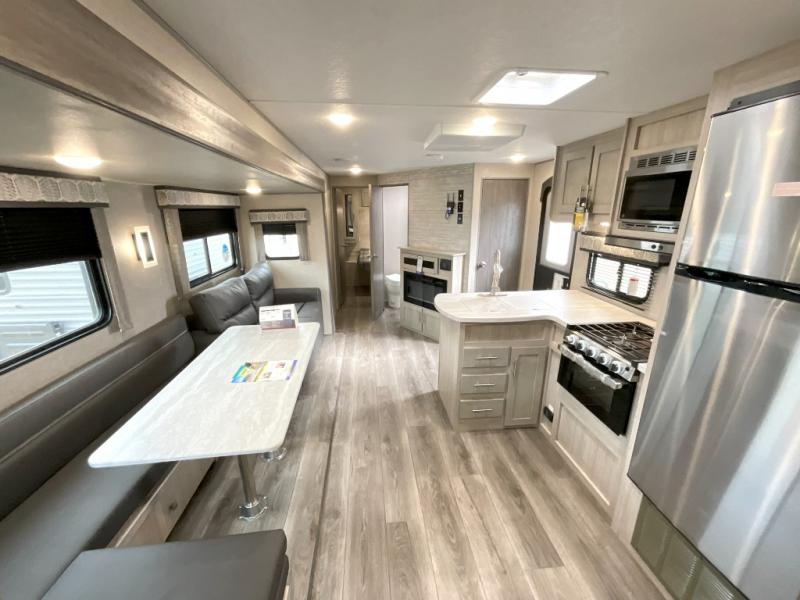 New 2023 Coachmen RV Catalina Legacy 293TQBSCK Travel Trailer at Ron ...