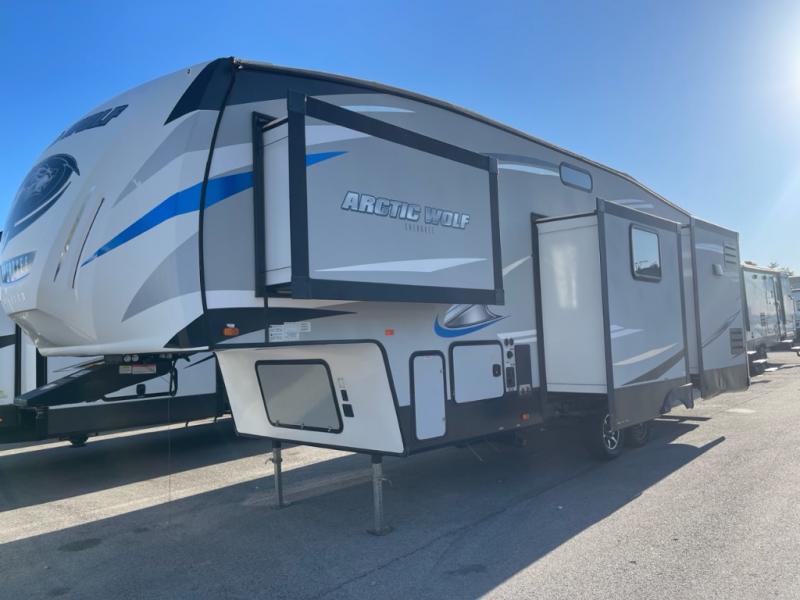 Used 2019 Forest River Rv Cherokee Arctic Wolf 295qsl8 Fifth Wheel At 