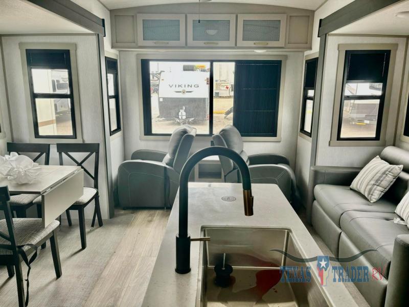 New 2024 Forest River RV Wildwood Heritage Glen 286RL Fifth Wheel at Ron Hoover RV & Marine