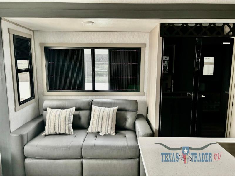 New 2024 Forest River RV Wildwood Heritage Glen 286RL Fifth Wheel at Ron Hoover RV & Marine