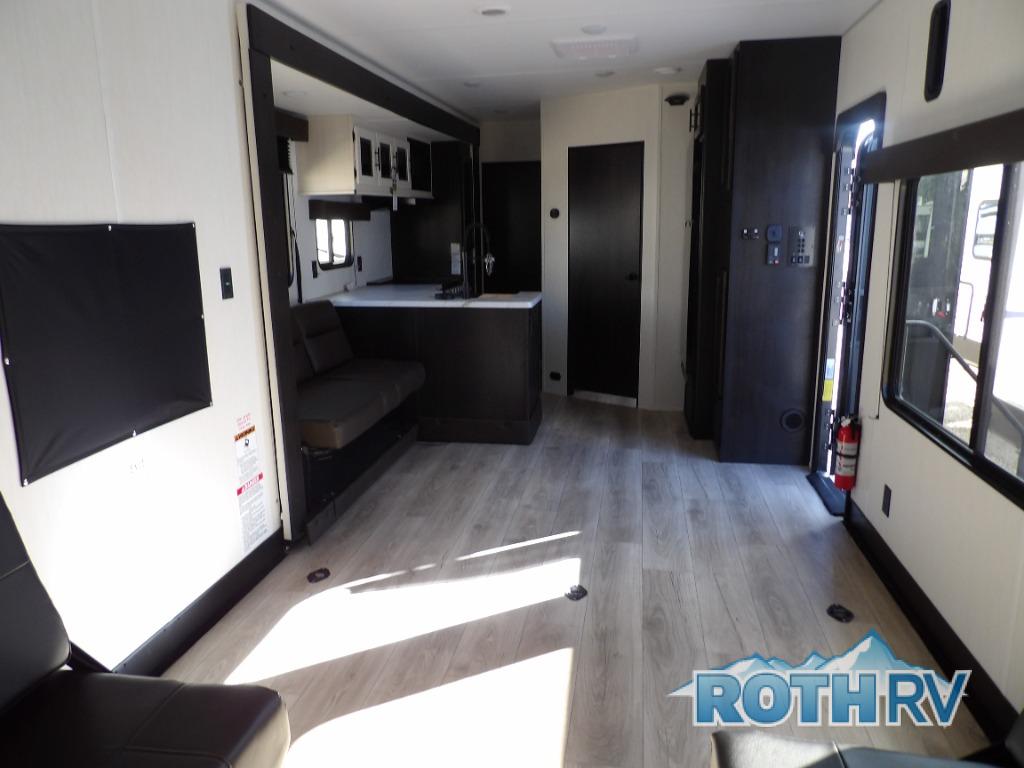 New 2025 Forest River RV Vengeance Rogue SUT 29SUT Toy