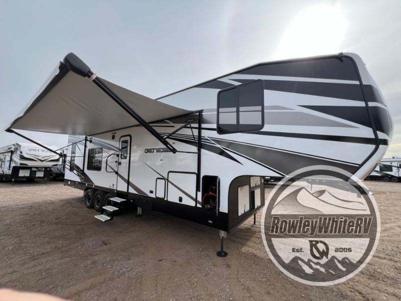 New 2025 Genesis Supreme 37 CKXL Toy Hauler Fifth Wheel at