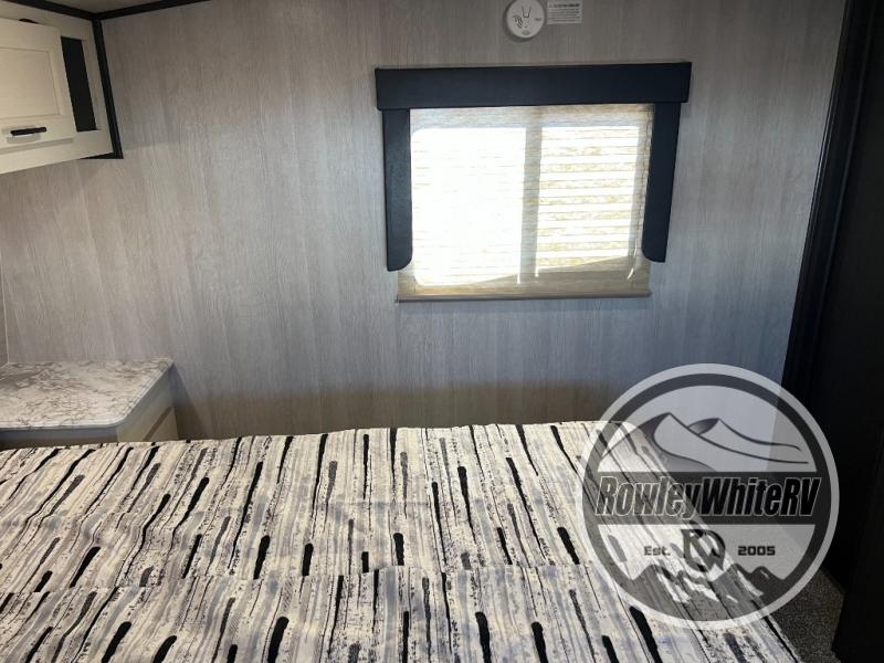 New 2025 Genesis Supreme Vortex V295LTE Toy Hauler Fifth Wheel at