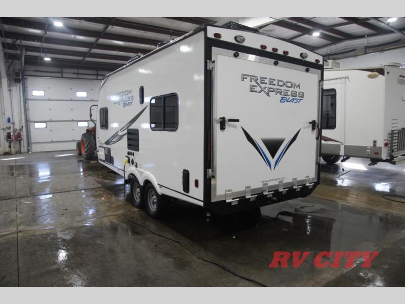 Used 2020 Coachmen RV Freedom Express Blast 17BLSE Toy Hauler