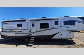 New 2024 Jayco North Point 382FLRB Photo