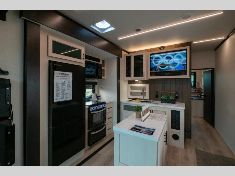 New 2026 Forest River RV Vengeance Rogue Armored 32L132 Toy Hauler