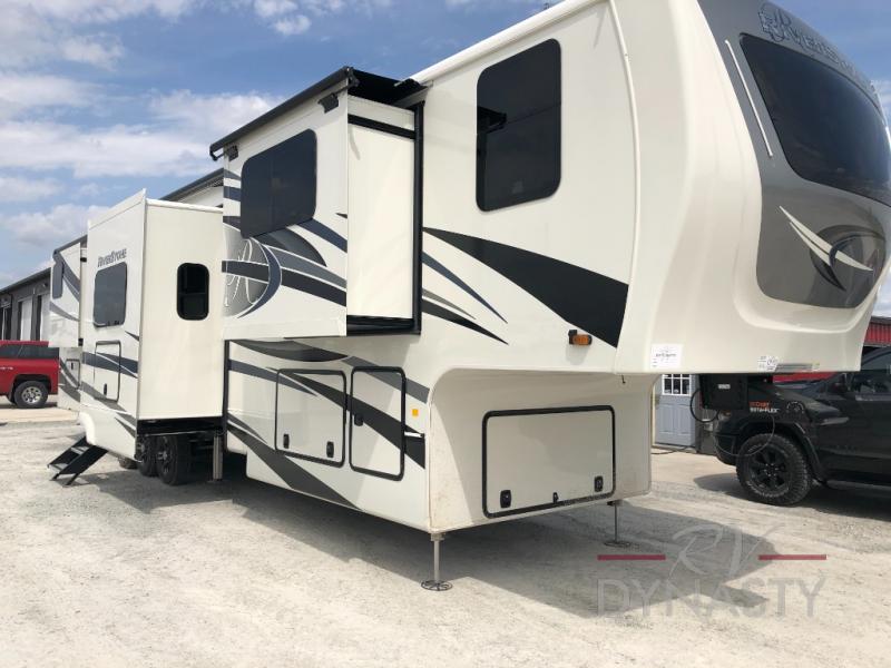 RV RiverStone