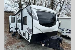 Used 2022 Dutchmen RV Coleman Rubicon 1608RB Photo