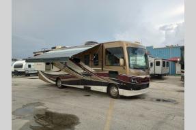 Used 2013 Thor Motor Coach Hurricane 32A Photo