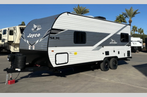 New 2025 Jayco Jay Flight SLX 210QBW Photo
