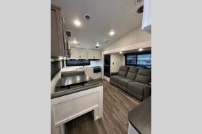 New 2025 Jayco Eagle SLE 24MLE Photo