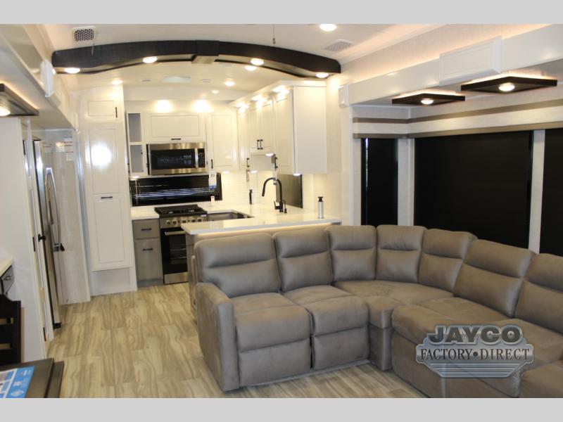 New 2024 Jayco Pinnacle 38FBRK Fifth Wheel at Robert Crist and Company