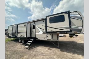New 2023 Highland Ridge RV Mesa Ridge 376FBH Photo