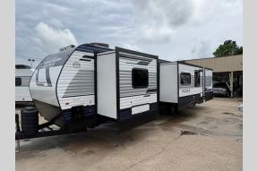 New 2025 Palomino Puma 32BHFS Photo