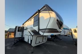 New 2025 Keystone RV Montana High Country 381TB Photo