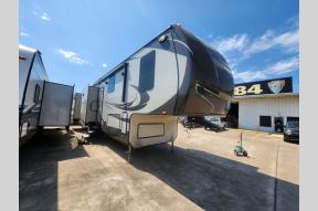 Used 2018 Starcraft Solstice 368BHSS Photo