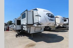 Used 2021 Forest River RV Cherokee Arctic Wolf Suite 3990 Photo