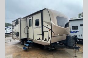 Used 2018 Forest River RV Rockwood Ultra Lite 2304DS Photo