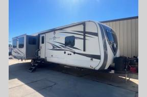 Used 2020 Highland Ridge RV Silverstar ST323RLS Photo