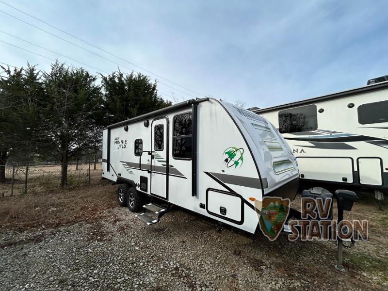 Used 2022 Winnebago Industries Towables Micro Minnie FLX 2306BHS Travel