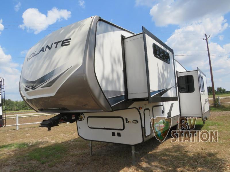 fifth wheel trailer