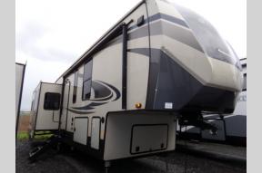 Used 2020 Forest River RV Sandpiper 321RL Photo