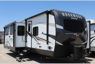 New 2022 Forest River RV Rockwood Signature Ultra Lite 8336BH Photo