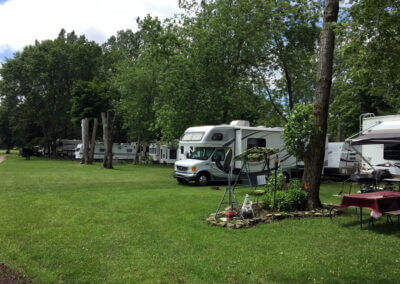 Happy Green Acres Campground - rvs