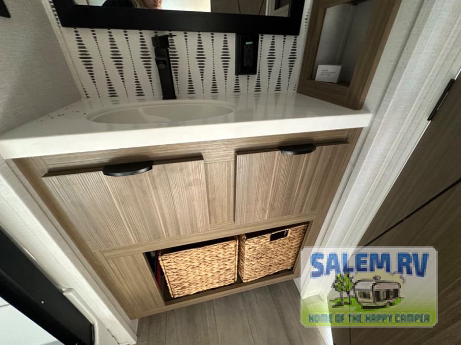 New 2025 Forest River RV Salem Grand Villa 42VERANDA Destination ...