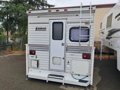 Used 2001 Lance Lance Lite 915