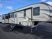 Used 2021 Forest River RV Rockwood Signature Ultra Lite 8298KS Photo