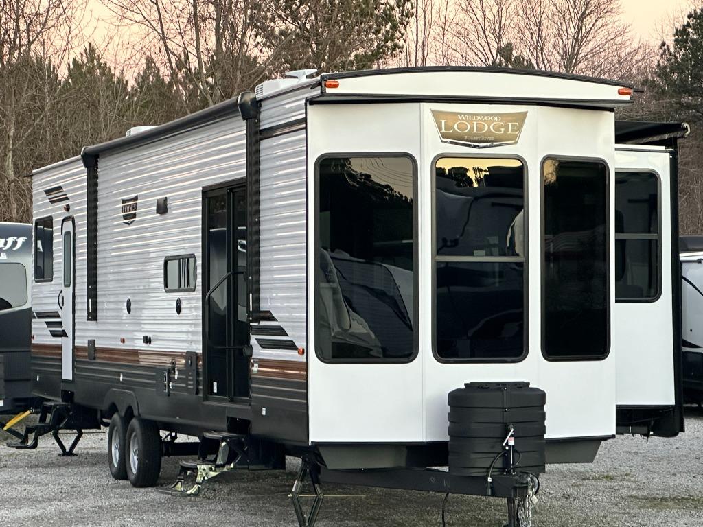 New 2024 Forest River RV Wildwood Lodge 40FDEN Destination Trailer At   Unit Photo 202401121012002107261875 