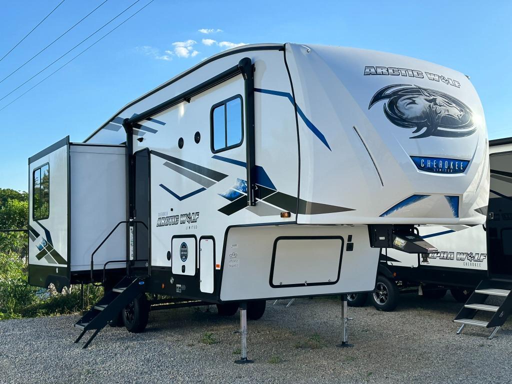New 2024 Forest River RV Cherokee Arctic Wolf 27SGS Fifth Wheel at Shaw