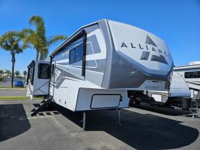 New 2024 Alliance RV Avenue 32RLS Photo