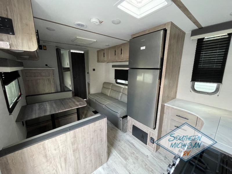 Used 2023 Gulf Stream RV Conquest Ultra Lite 275FBG Travel Trailer at ...