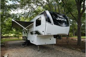 New 2024 Jayco Eagle 29DDB Photo