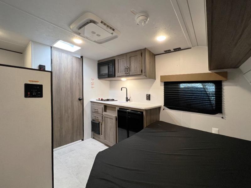 New 2026 CrossRoads RV Zinger 12BH Travel Trailer at Southern RV