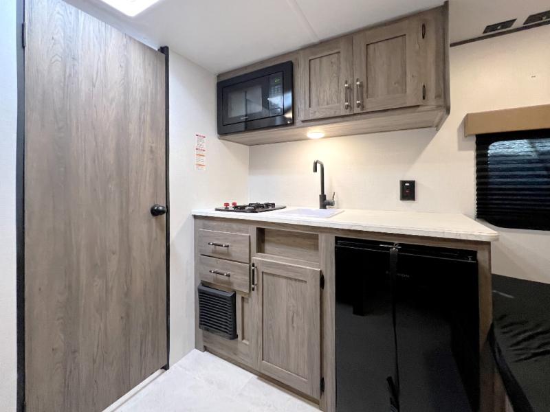 New 2026 CrossRoads RV Zinger Lite 12BH Travel Trailer at Southern