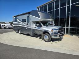 New 2024 Dynamax isata 5 28SS Photo