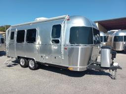 New 2024 Airstream RV Flying Cloud 23FB Twin Photo