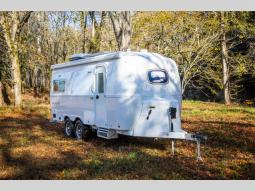 New 2024 Oliver Legacy Elite II Photo